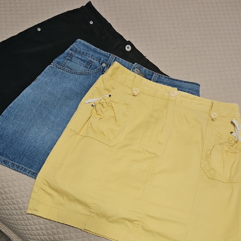 3 SKORTS, YELLOW, BLUE, BLACK